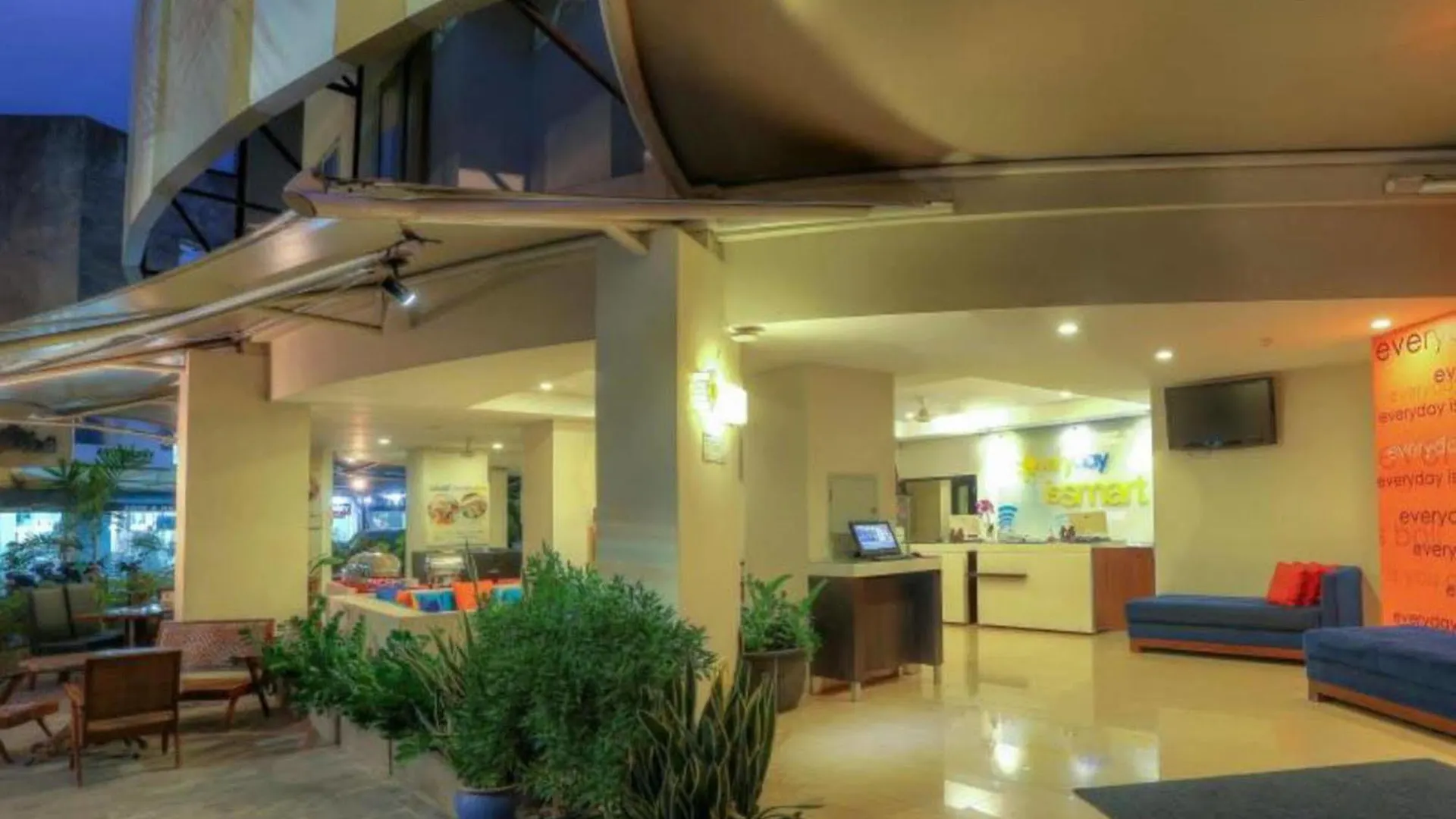 Everyday Hotel Kuta Central